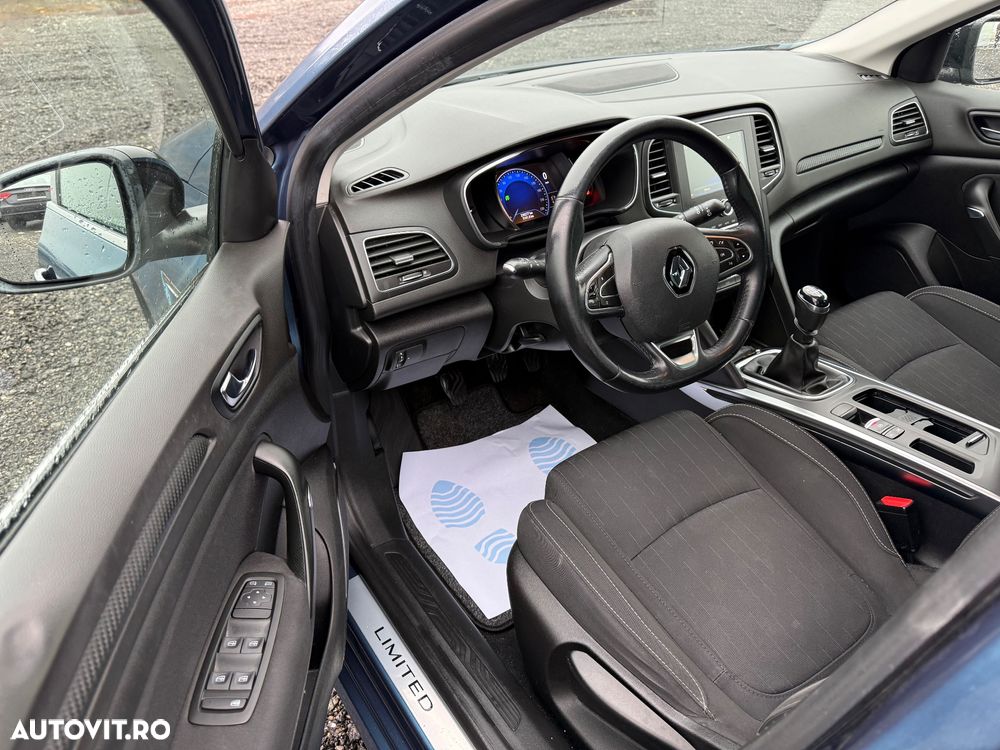 Renault Megane TCe 115 GPF LIMITED - 5