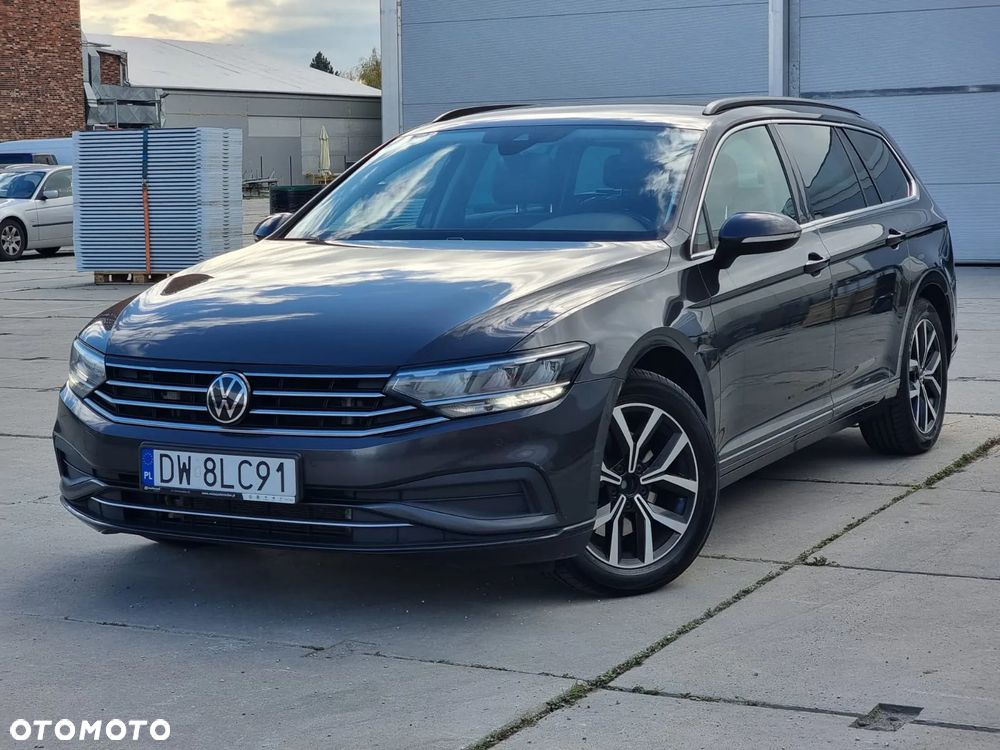 Volkswagen Passat 2.0 TSI Business DSG - 1