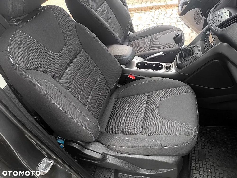 Ford Kuga 2.0 TDCi 2x4 SYNC - 33