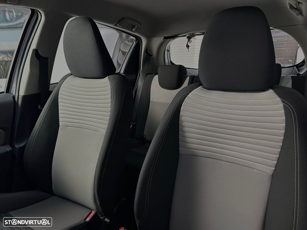 Toyota Yaris 1.5 HSD Comfort - 16