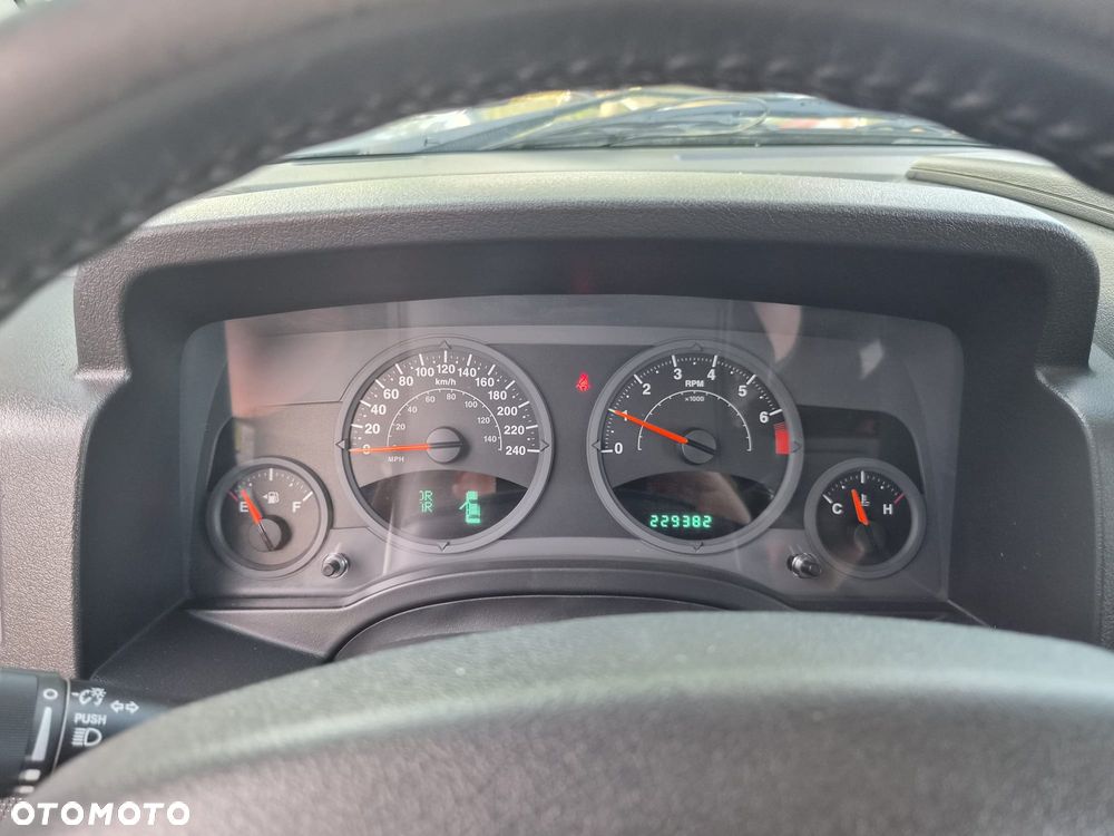 Jeep Compass 2.4 Limited - 14