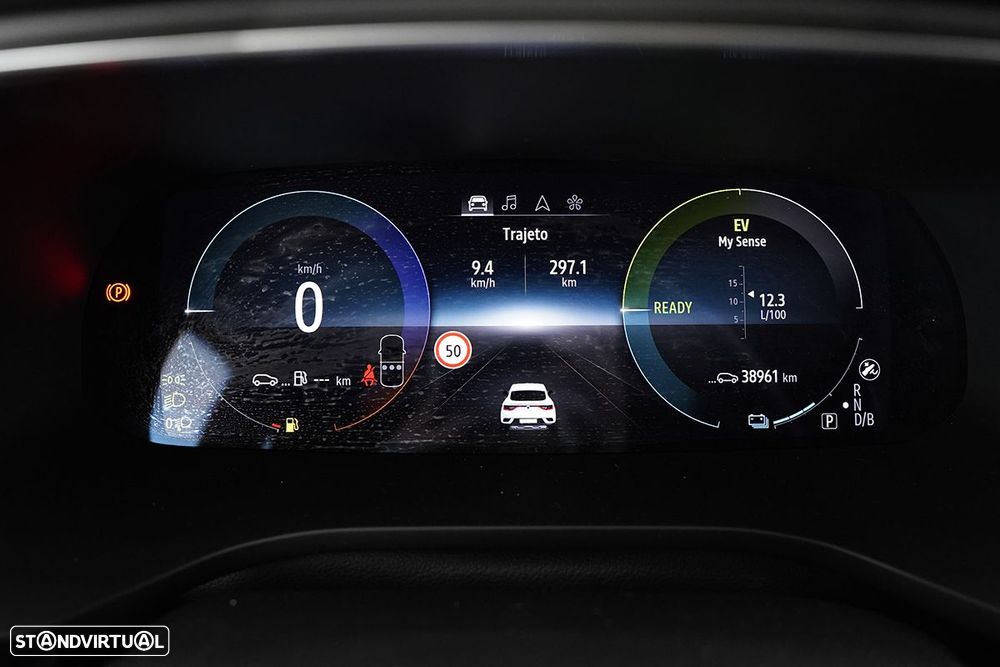 Renault Arkana 1.6 E-Tech R.S.Line - 16