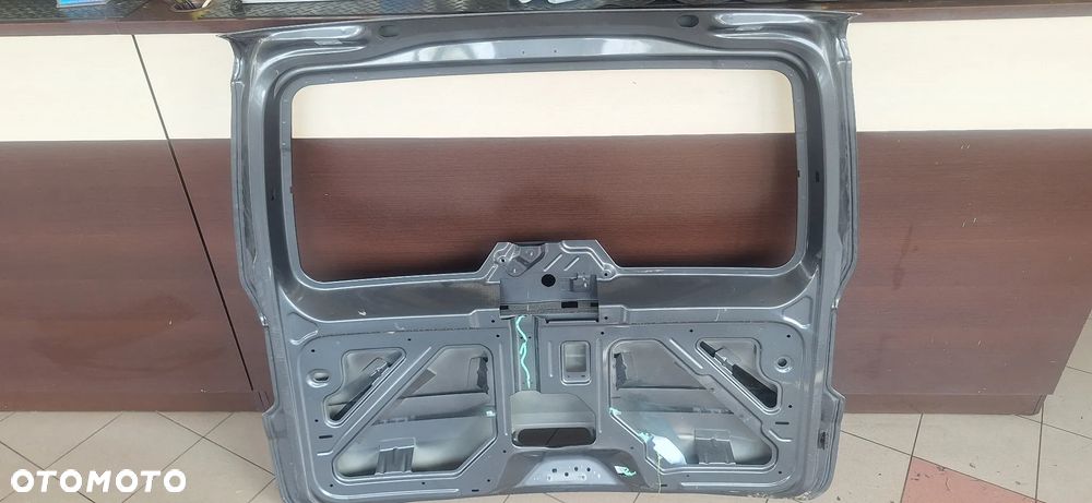 Volkswagen Caddy Klapa Bagażnika Tył Tylna 20- 2k7 - 22