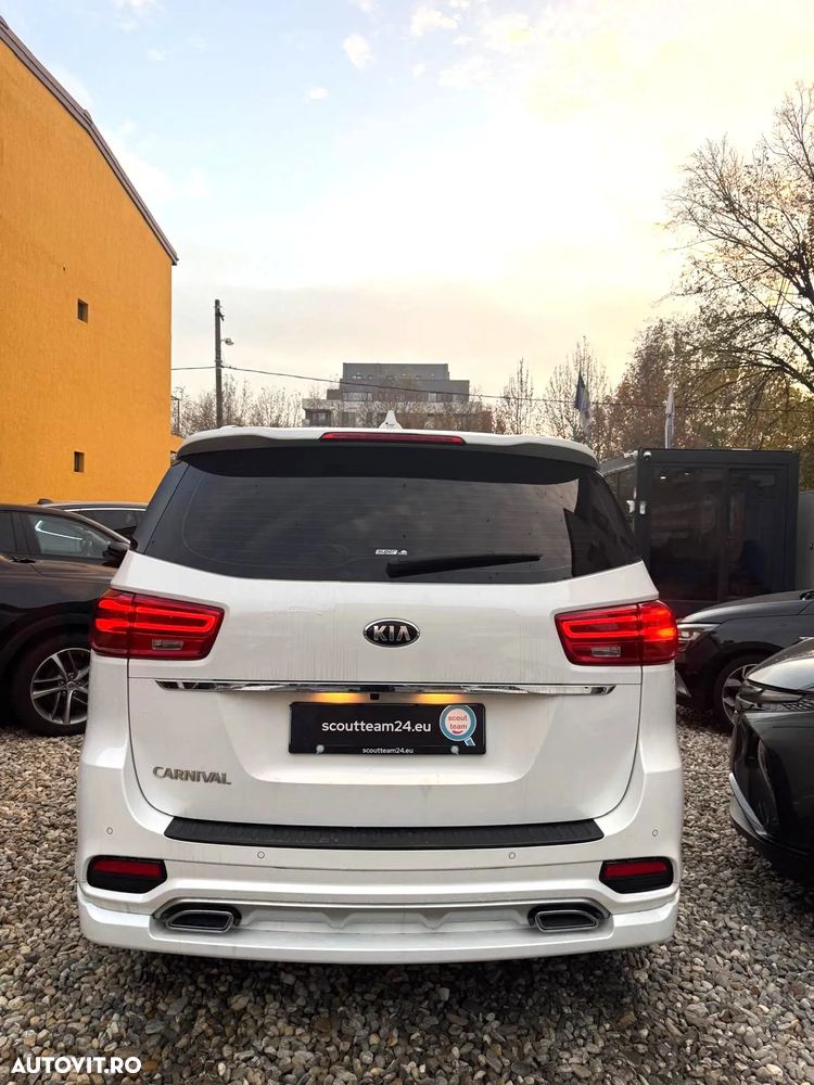 Kia Carnival - 20