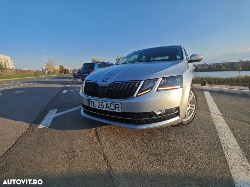 Skoda Octavia 2.0 TDI DSG Style - 27