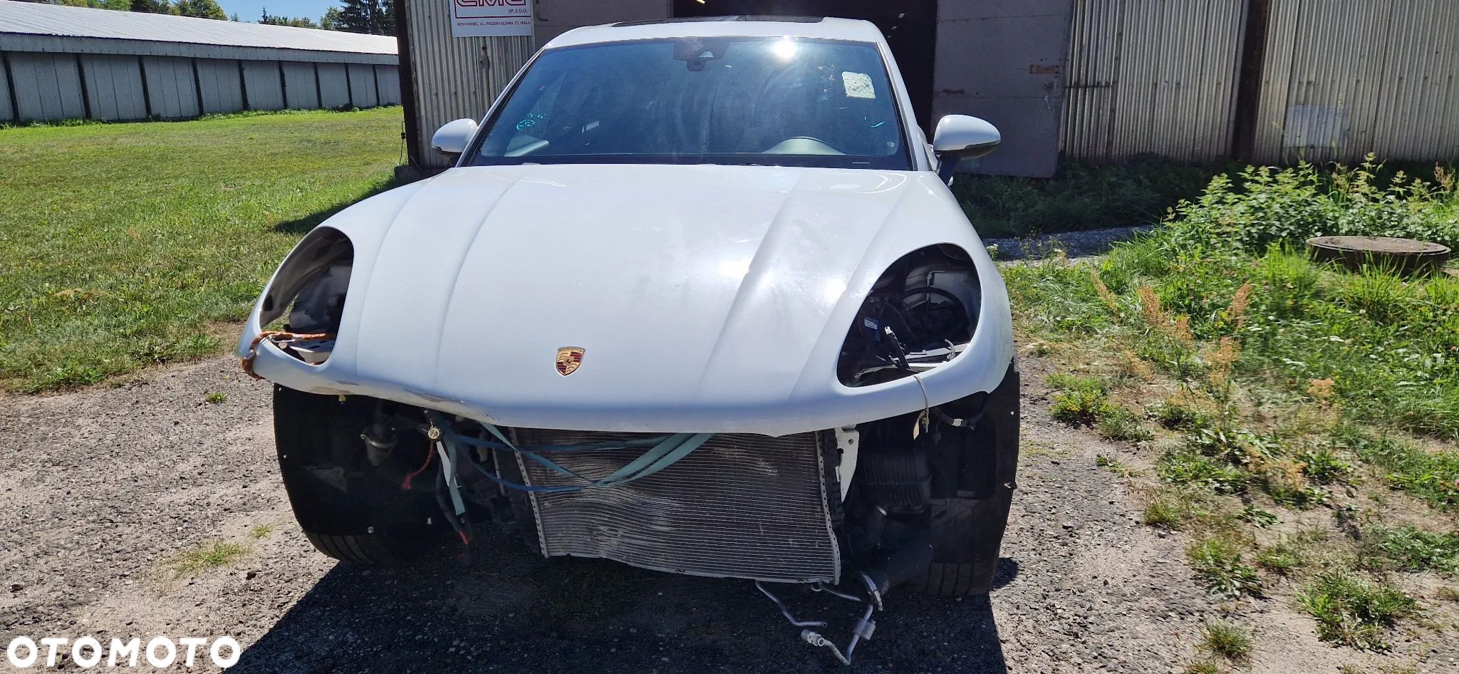 Porsche Macan - 1