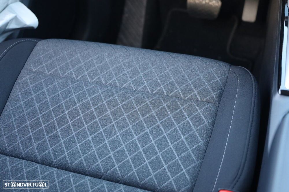 MG ZS 1.5 Hybrid+ Standard - 10