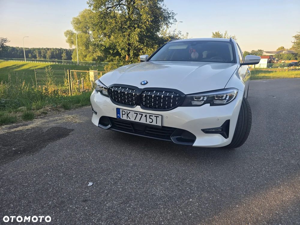 BMW Seria 3 320d mHEV M Sport - 2