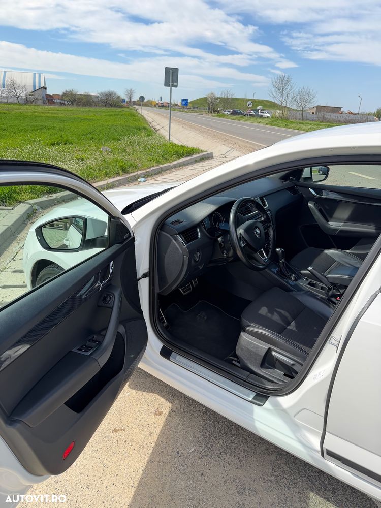 Skoda Octavia 2.0 TDI (Green tec) DSG RS - 10