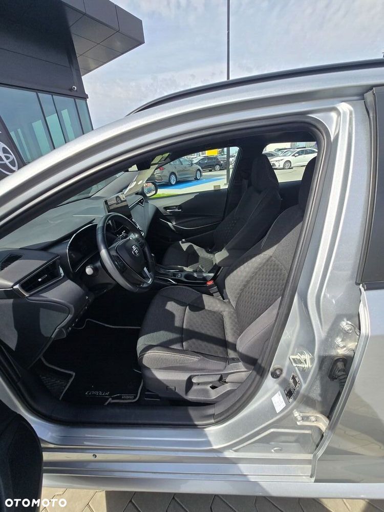 Toyota Corolla 1.8 Hybrid Comfort - 22