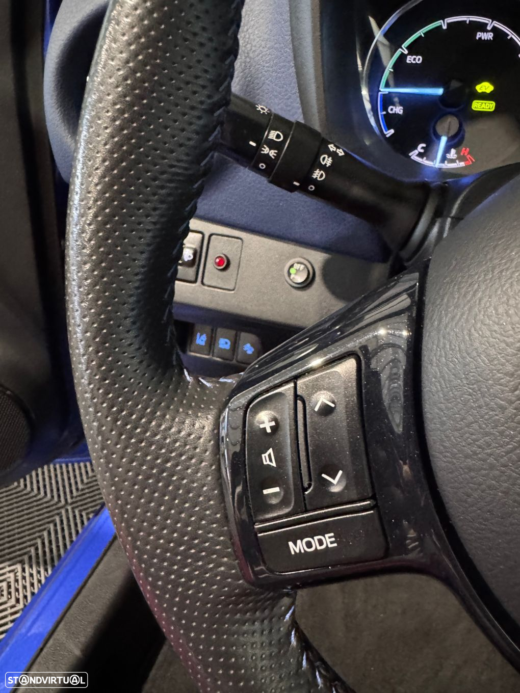 Toyota Yaris 1.5 HSD Exclusive+P.Luxury - 43