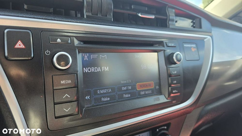 Toyota Auris - 12