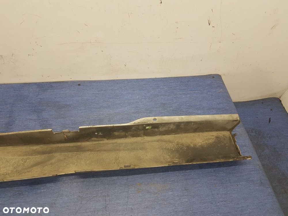 MERCEDES-BENZ VIANO W639 ZDERZAK TYŁ - 12