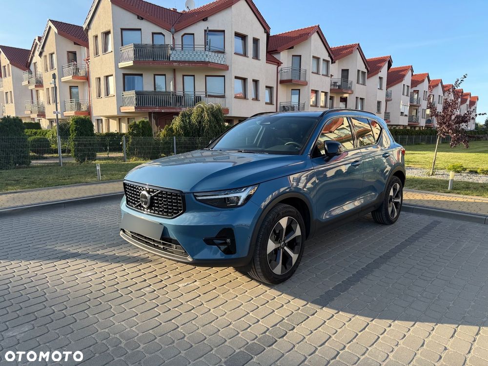 Volvo XC 40 B3 Plus Dark - 8