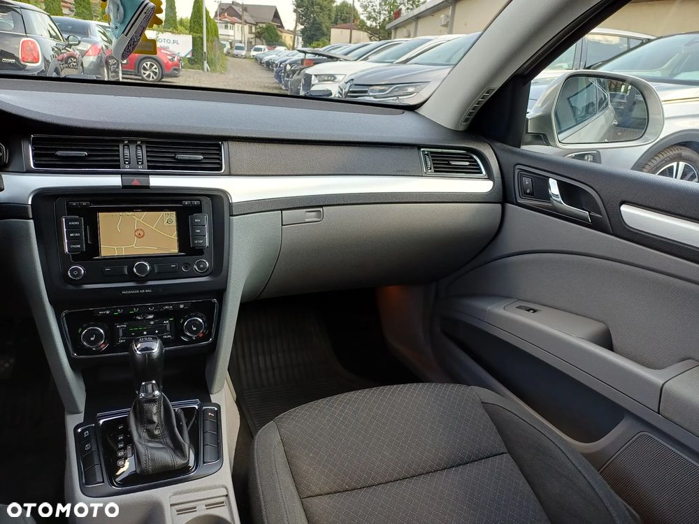 Skoda Superb 2.0 TSI DSG Elegance - 25