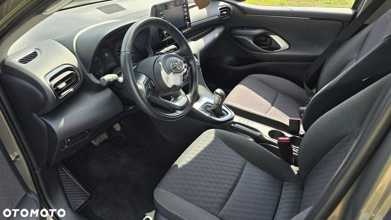 Toyota Yaris - 18