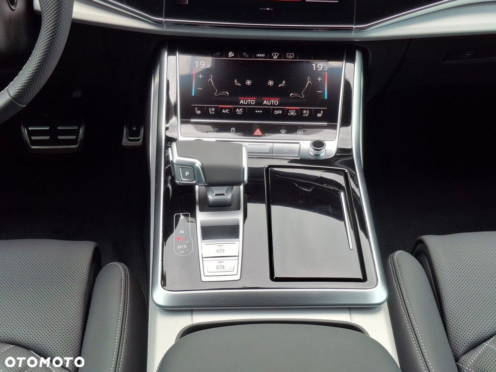 Audi Q8 - 21