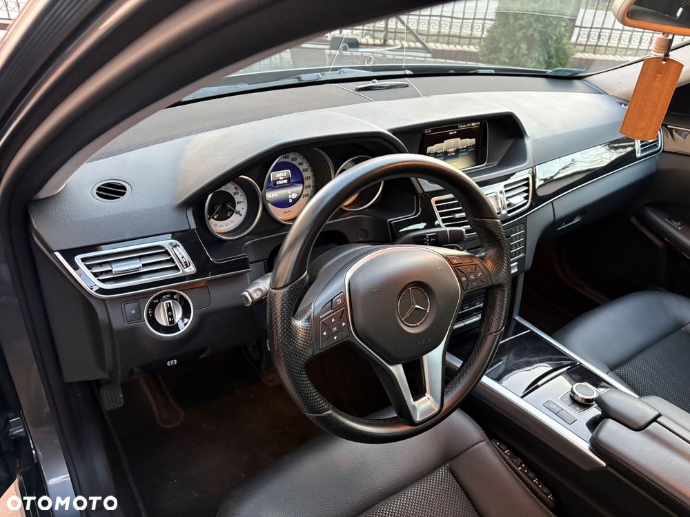 Mercedes-Benz Klasa E 220 BlueTEC 4-Matic Avantgarde - 2