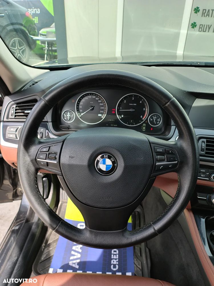 BMW Seria 5 525d xDrive AT - 10