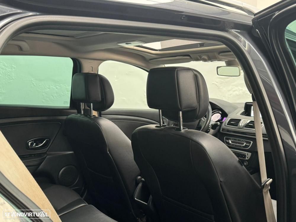 Renault Mégane Sport Tourer - 20