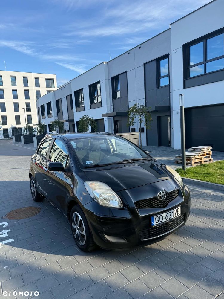 Toyota Yaris 1.0 Active - 2