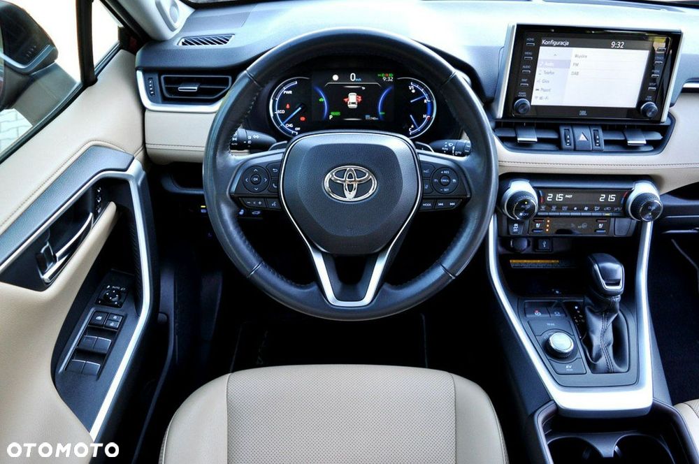 Toyota RAV4 - 6