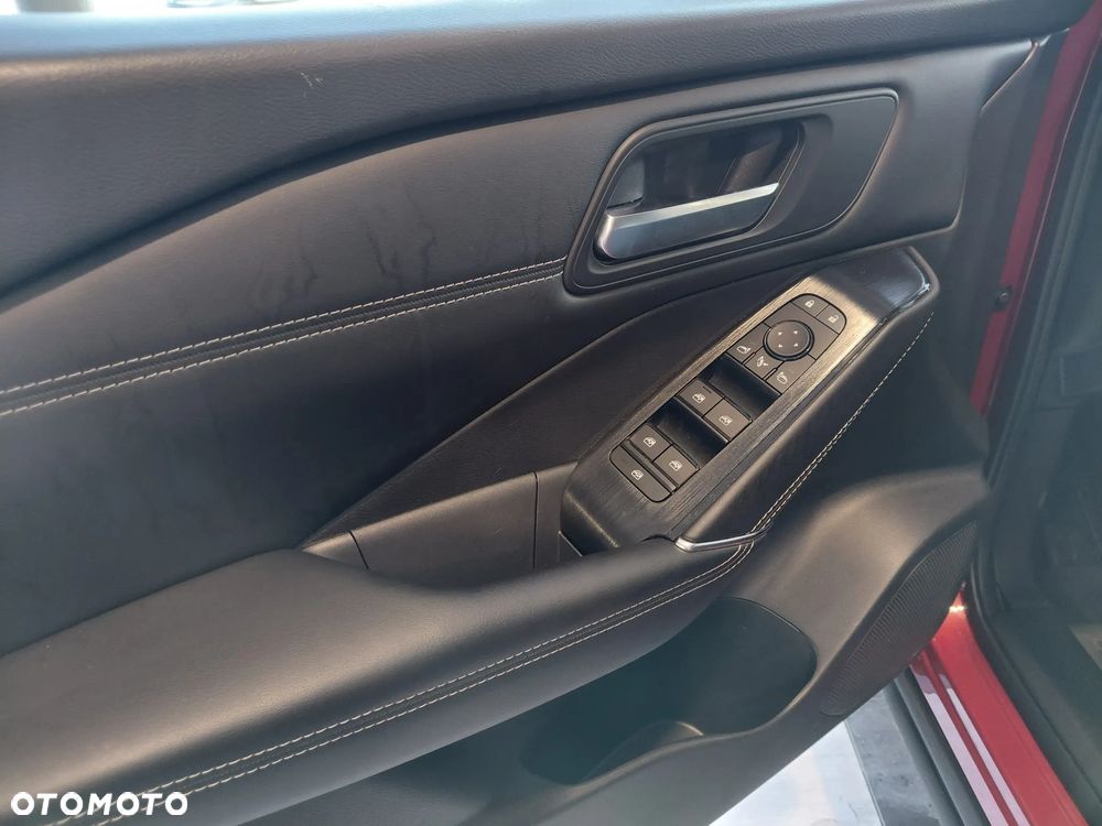 Nissan Qashqai 1.3 DIG-T mHEV N-Connecta Xtronic - 12
