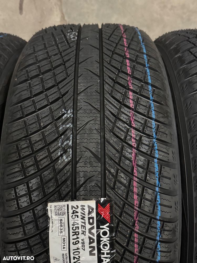 Vând 4 anvelope 245/45/19 Yokohama de iarnă noi M01 - 3