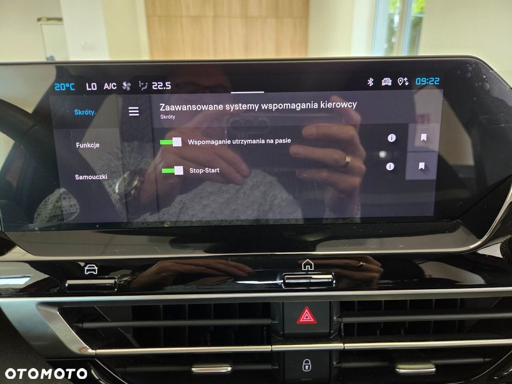 Citroën C4 1.2 PureTech Max S&S - 21