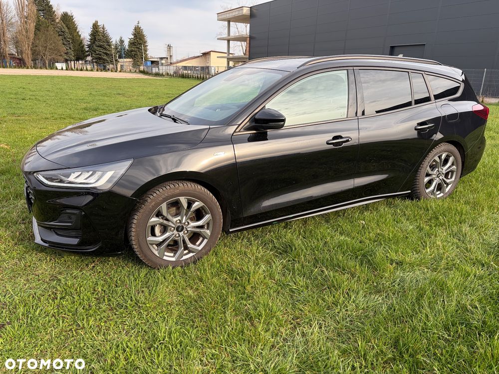 Ford Focus 1.0 EcoBoost Hybrid ST-LINE - 4