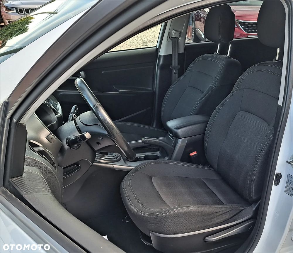 Kia Sportage 1.6 GDI S 2WD - 19