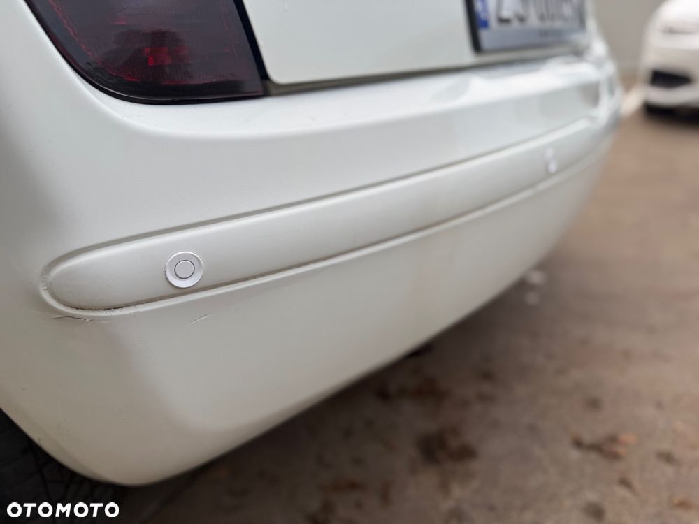 Nissan Micra - 13