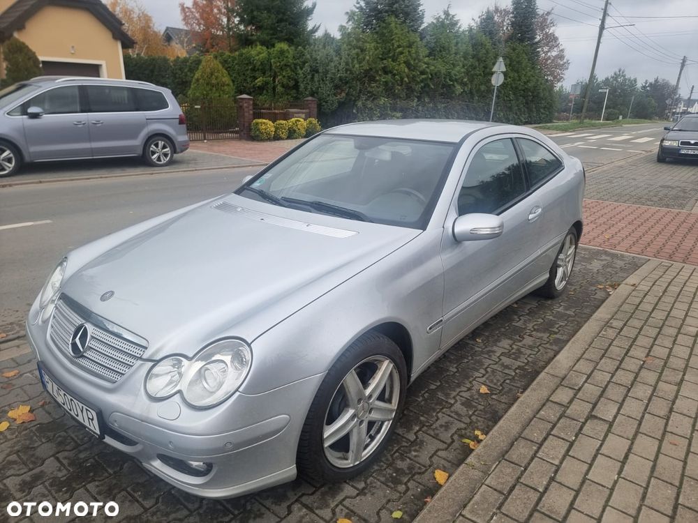 Mercedes-Benz Klasa C 200 CDI Sportcoupe Sport Edition - 4