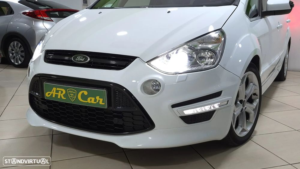 Ford S-Max 2.0 TDCi Titanium 7L - 24