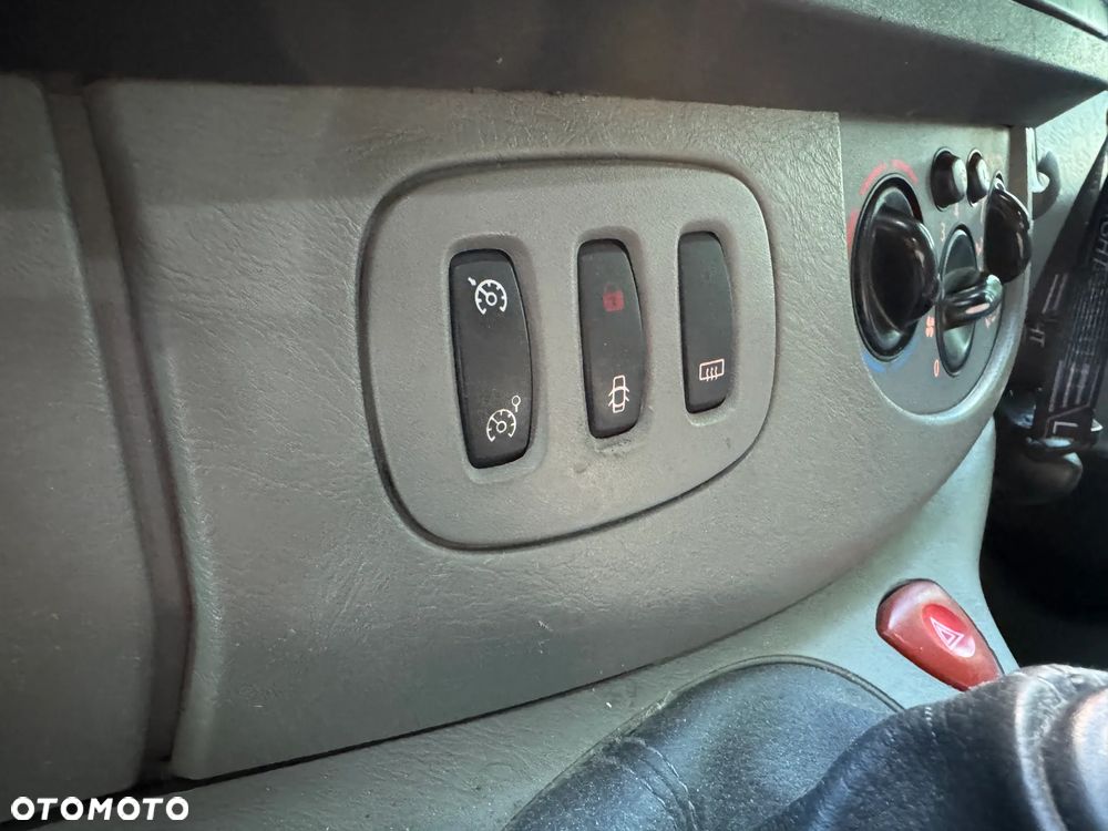 Opel Vivaro - 5