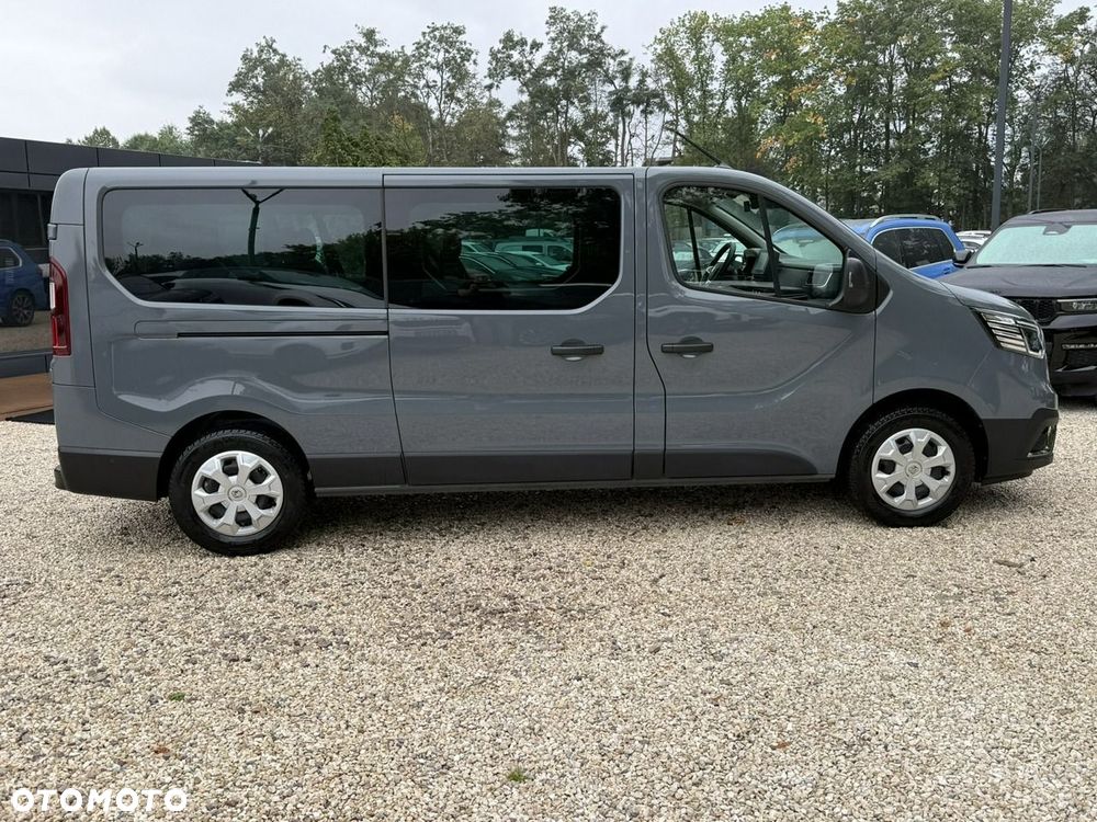 Renault Trafic Grand 2.0 dCi Escapade - 2