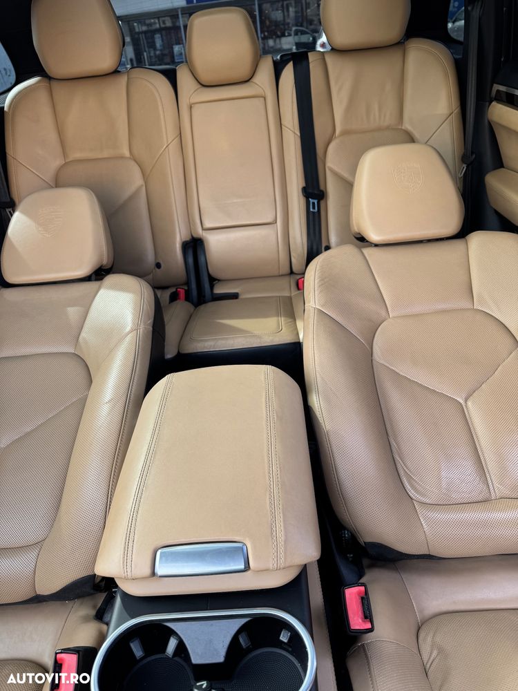 Porsche Cayenne 3.0TD TipTronic - 11