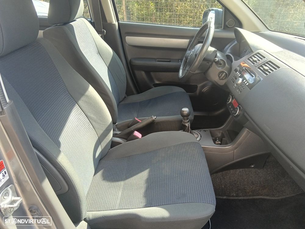 Suzuki Swift 1.3 DDiS Sport - 5