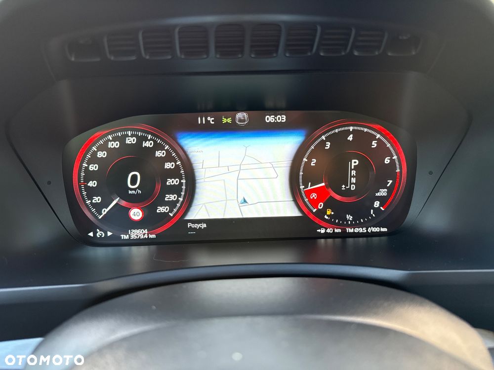 Volvo XC 90 T5 AWD Momentum - 24