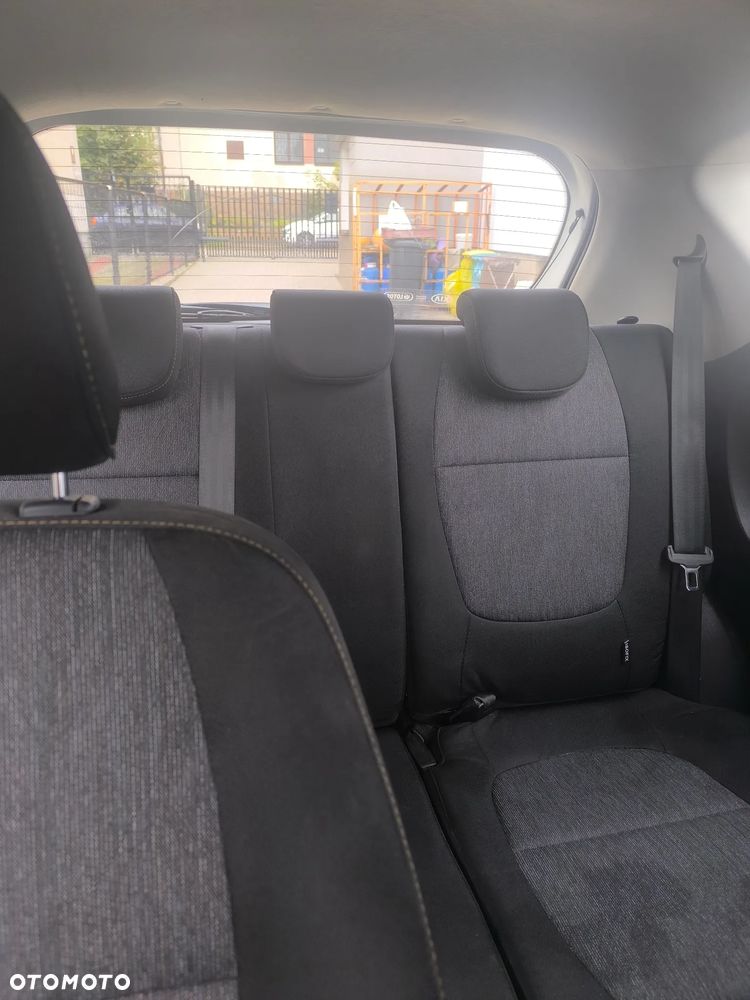 Kia Picanto 1.0 L - 6