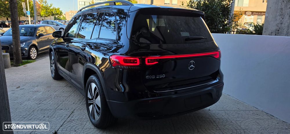 Mercedes-Benz EQB 250 Electric Art - 7
