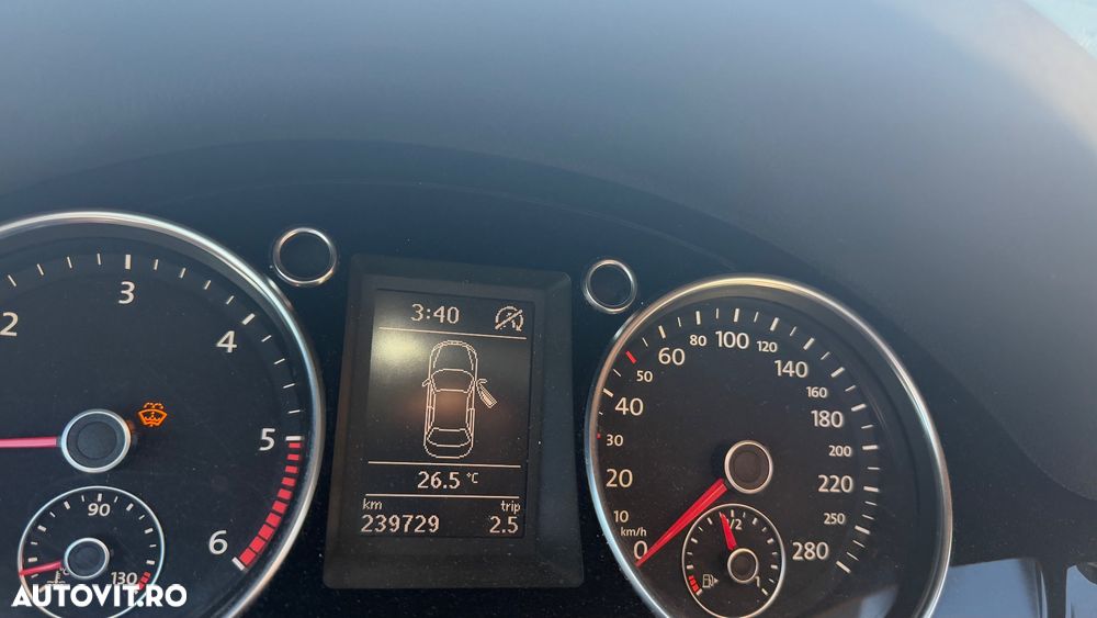 Volkswagen Passat 2.0 TDI DPF Blue TDI DSG Comfortline - 2