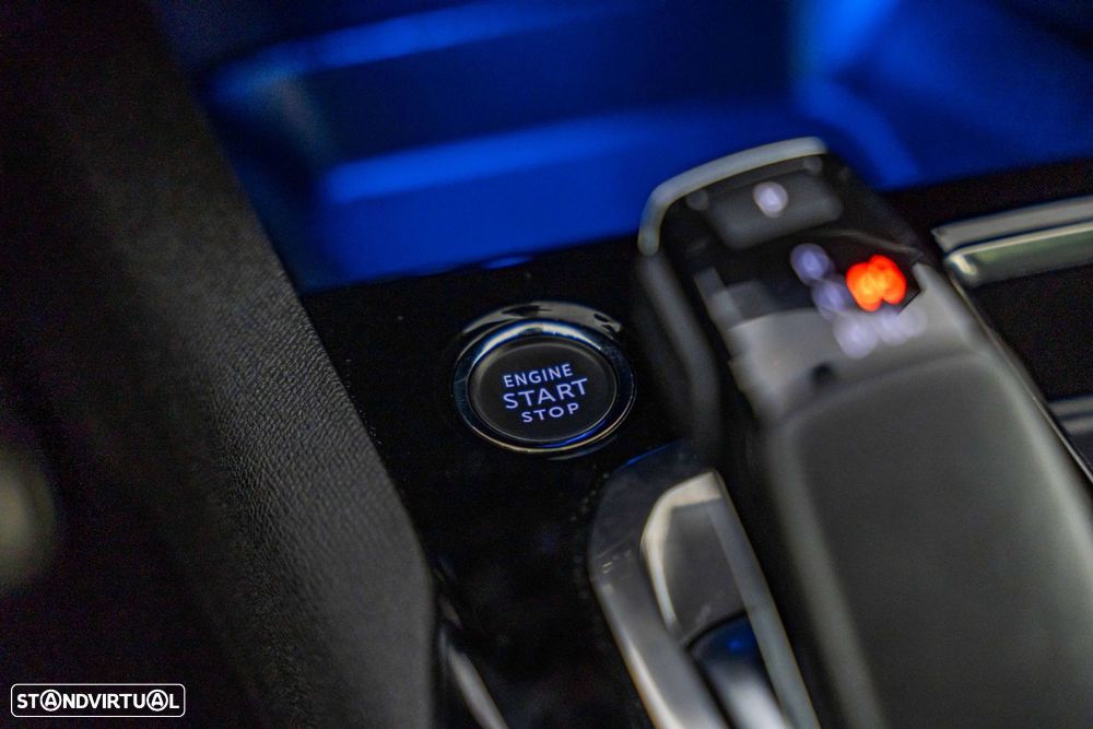 Peugeot 3008 1.6 Hybrid GT Pack e-EAT8 - 35