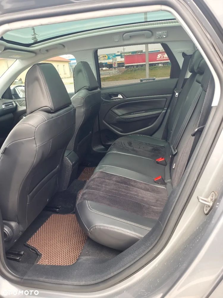 Peugeot 308 2.0 Blue HDi Allure S&S - 16