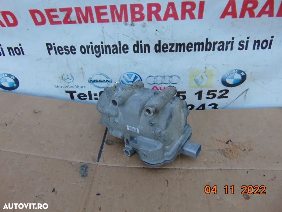 Compresor clima Toyota 1.5 hibrid Auris prius yaris hibrid - 1