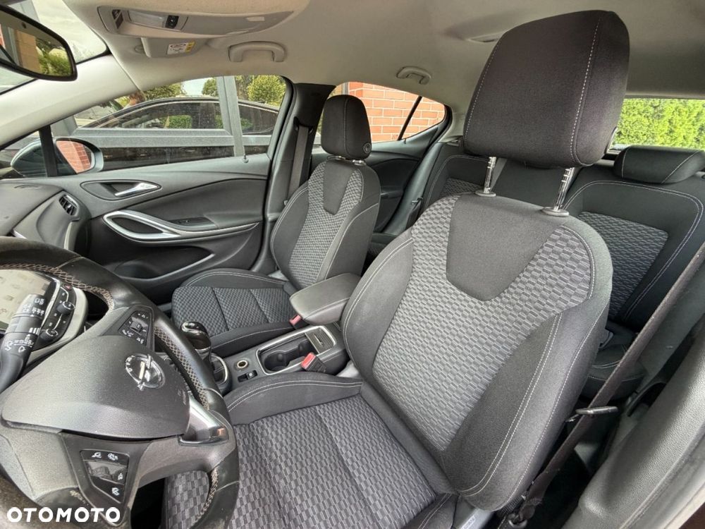 Opel Astra 1.6 CDTI Enjoy - 16