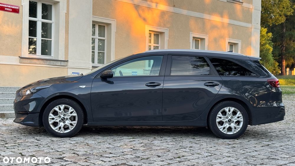 Kia Ceed - 8