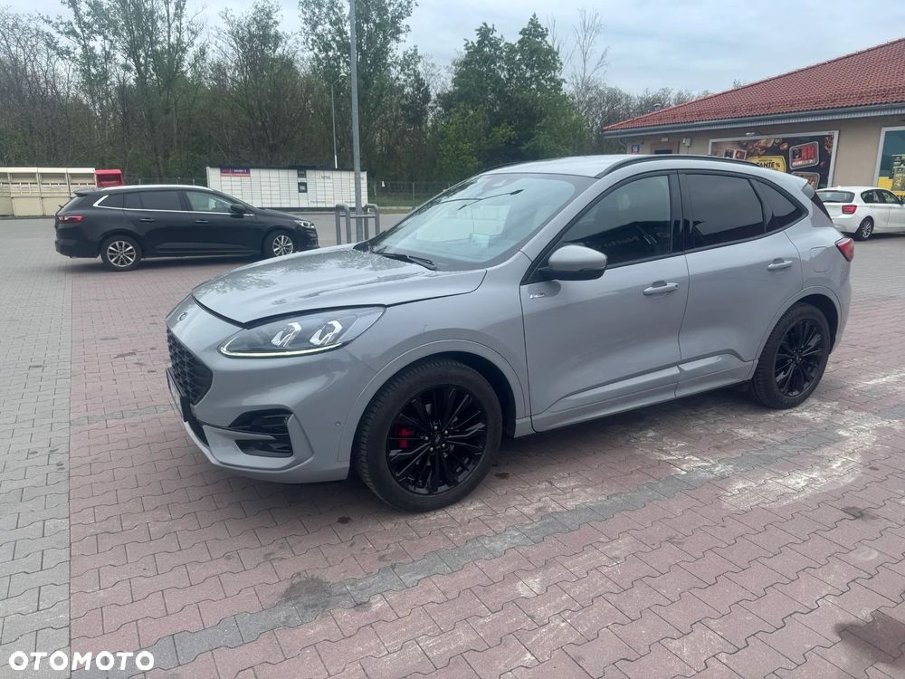 Ford Kuga 2.5 FHEV FWD Graphite Tech Edition e-CVT - 13