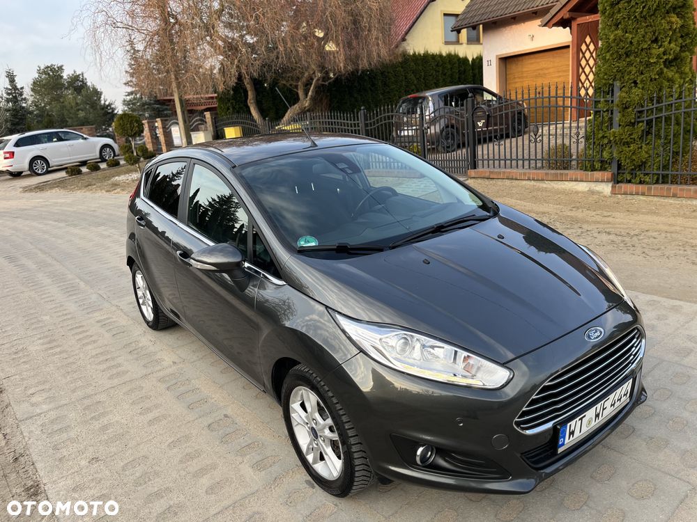 Ford Fiesta 1.0 EcoBoost S&S TITANIUM - 39
