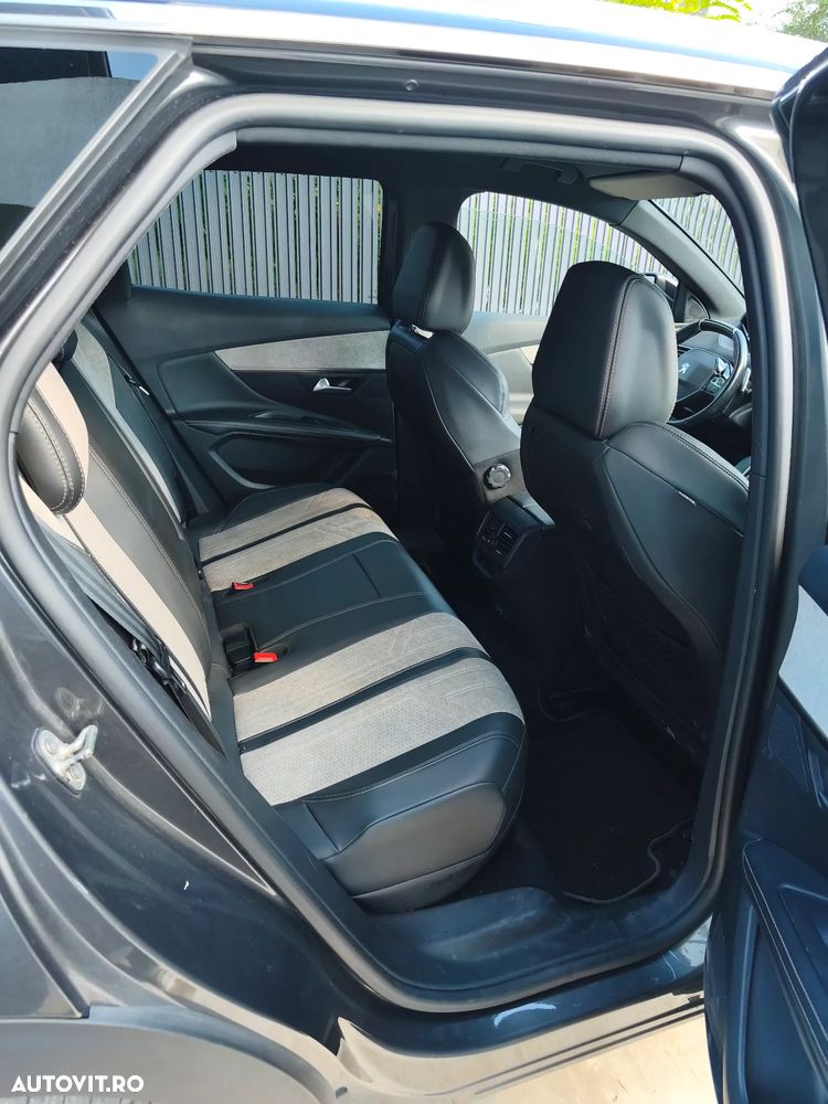 Peugeot 3008 PHEV 300 EAT8 4X4 GT - 6